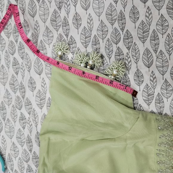 Green silk organza saree NEGOTIABLE - Picture 8 of 10